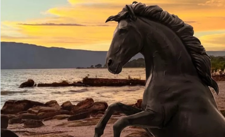 Titik Puncak Batu Hoda Samosir, Misteri di Tengah Danau