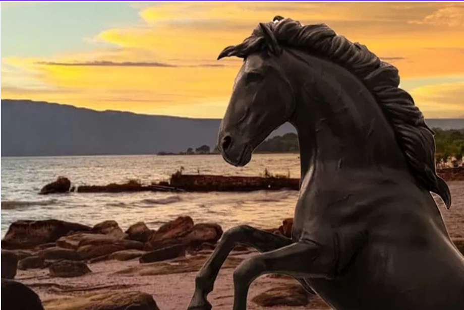 Titik Puncak Batu Hoda Samosir, Misteri di Tengah Danau